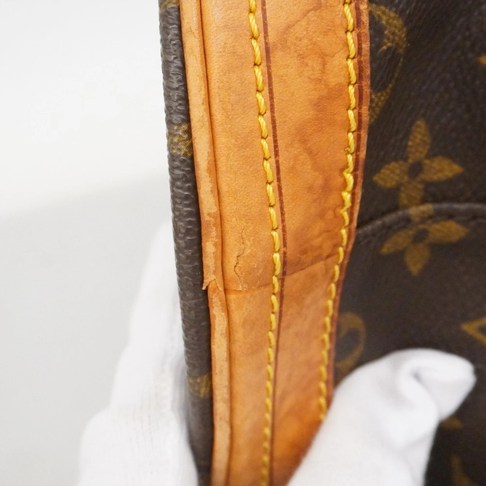LOUIS VUITTON Authentic Brown Monogram Tote Bag - Picture 7 of 15